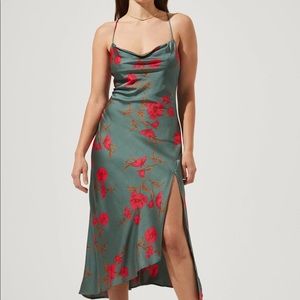 ASTR The Label Gaia Floral Midi Dress